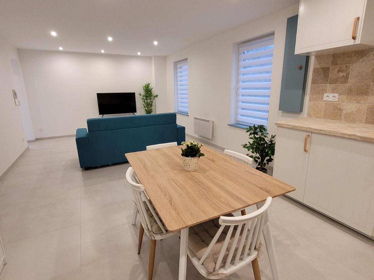 Il Vialetto, Appartement Capri, Spacieux, Tout Confort, Au Calme Jeumont Екстериор снимка